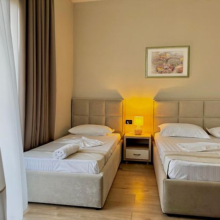 Hotel Denta Radhime Exterior photo