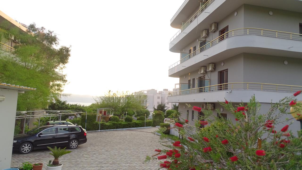 Hotel Denta Radhime Exterior photo