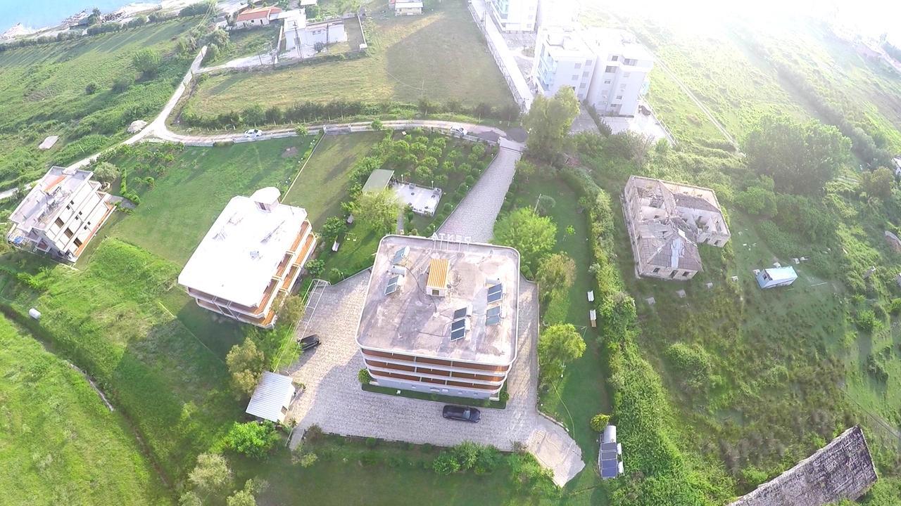 Hotel Denta Radhime Exterior photo