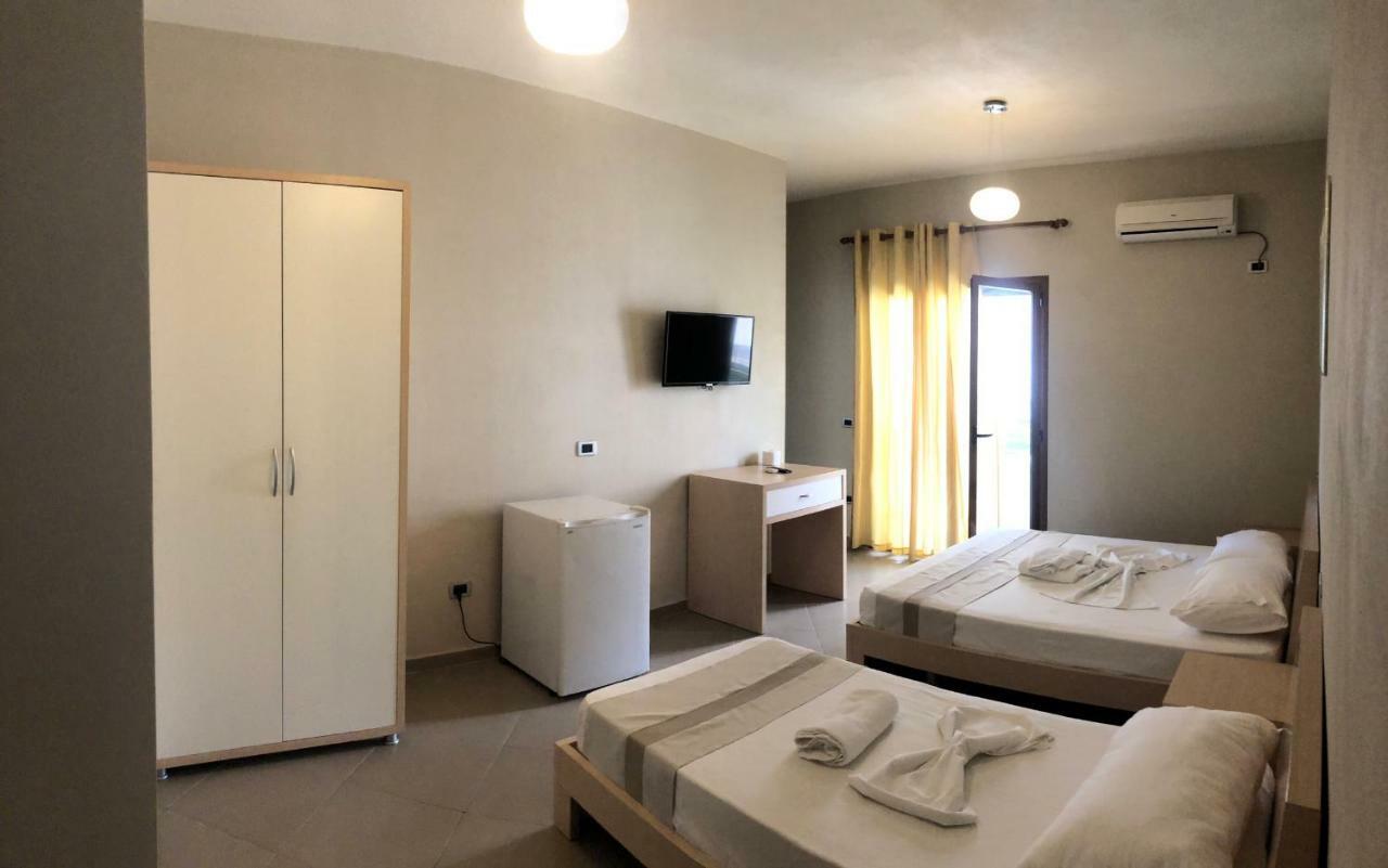 Hotel Denta Radhime Exterior photo